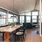 Seaside Gem With Views - By Traum