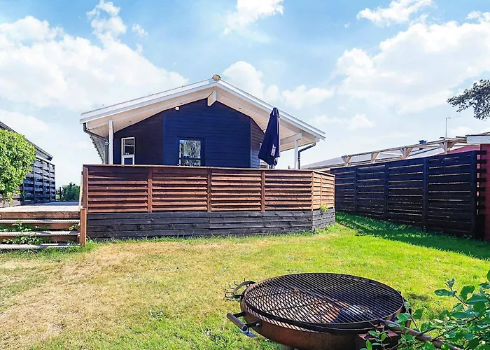 Seaside Gem With Views - By Traum